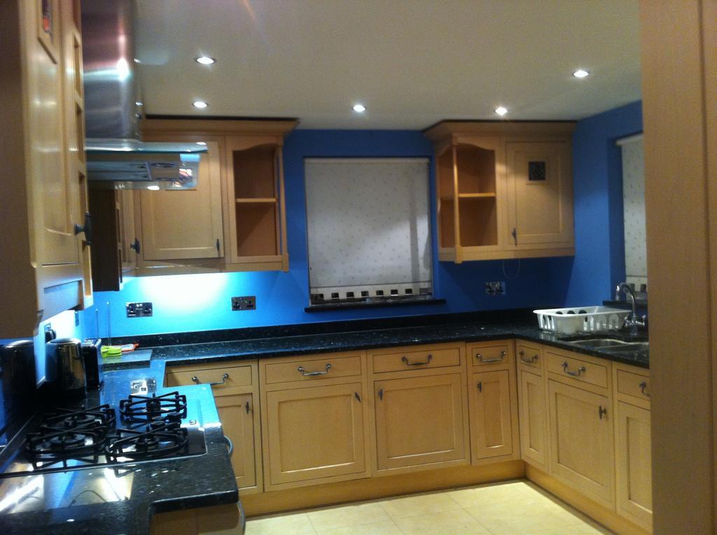 The Greyhound Cottage Chigwell Exterior photo